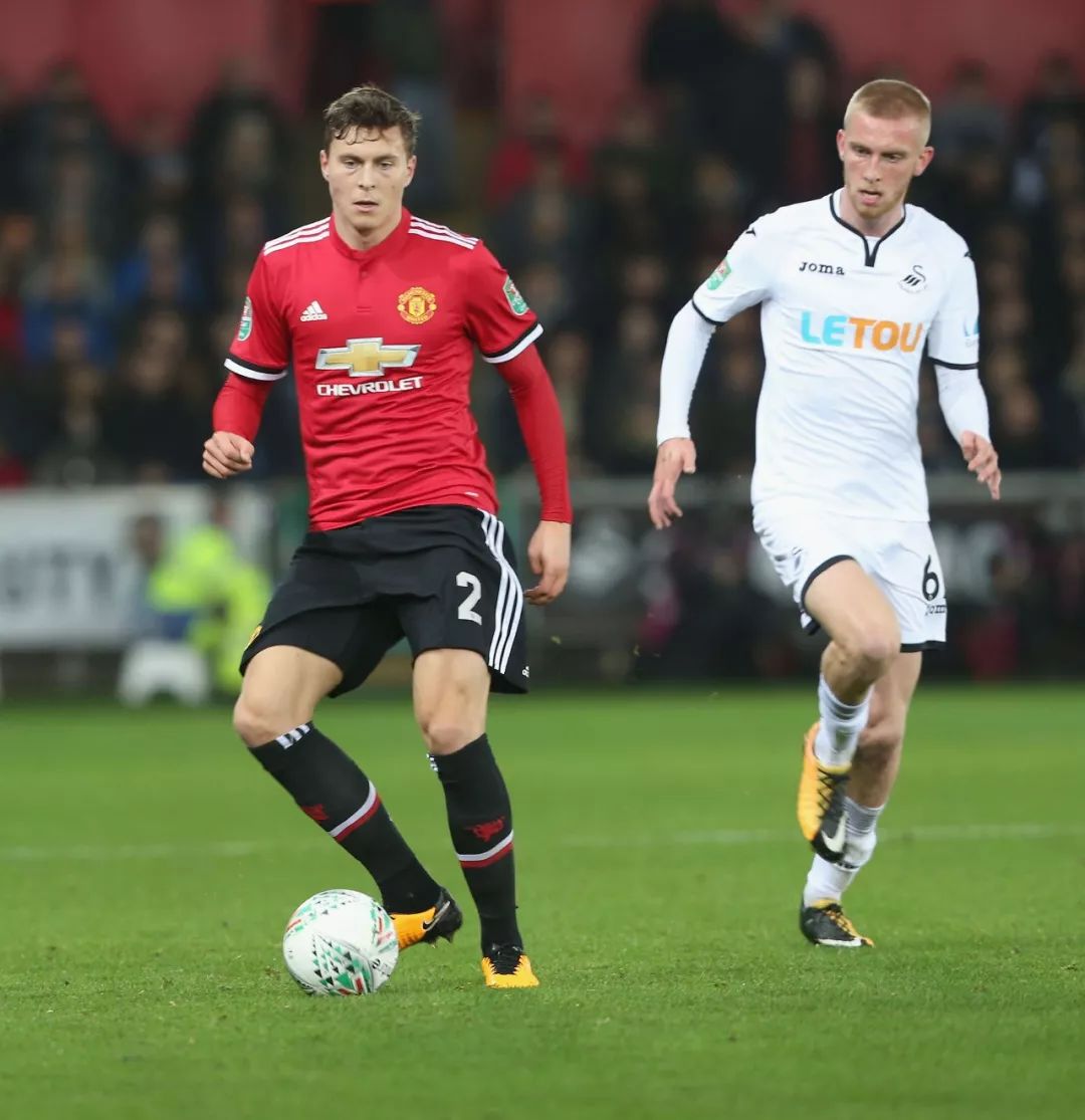 并强调他们 并强调他们